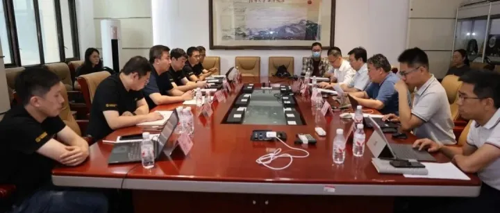 清华大学（电力国重）-海博思创电化学储能<em>系统</em>构网型关键技术联合<em>研究中心</em>2025年度管委会顺利召开