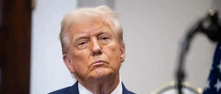 刚刚，特朗普改口；土耳其下令拘捕内塔尼亚胡