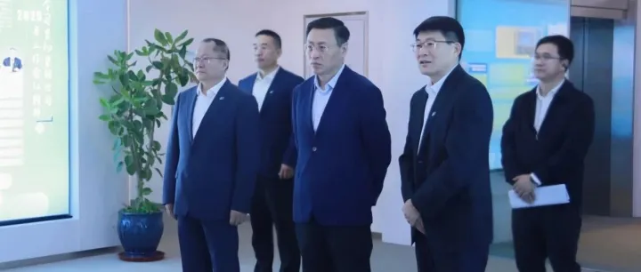 曹<em>海东</em>到安徽公司调研