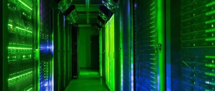 【技术干货】多层陶瓷电容器与聚合物钽电容器在AI服务器的应用