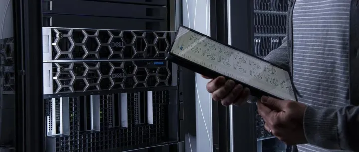 MLPerf 基准测试指导数据中心设计决策？