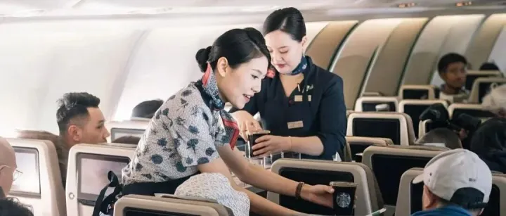 星巴克云南咖啡主题航班首飞，开启咖啡原产地文旅体验