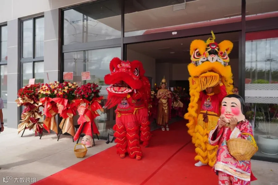 Grand opening-451.jpg