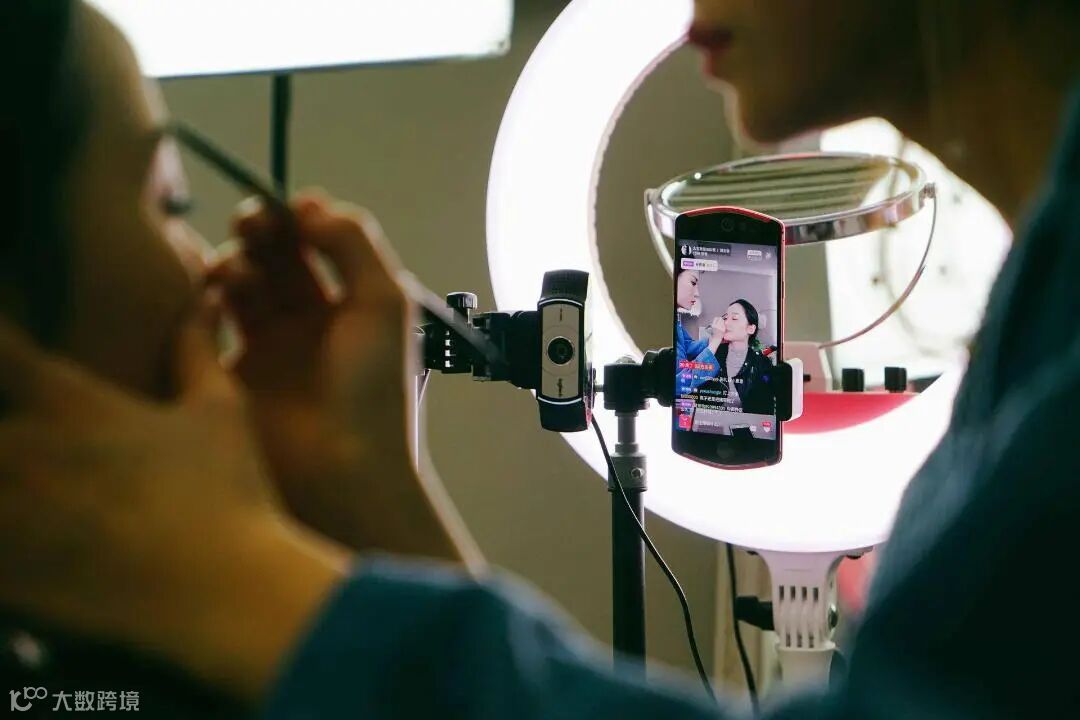 “激进”的直播生态,会成为线下崛起的关键吗? - C2CC传媒