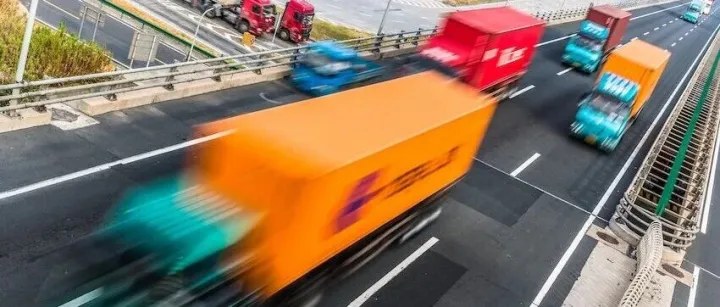 破除物流行业“信息孤岛”，十部门推进物流数据开放互联，回应“开放哪些数据”“如何开放数据”问题