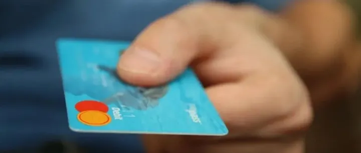 香港卡<em>提</em><em>现</em><em>回</em>内地：流程（避坑版）+ 最新收费标准！