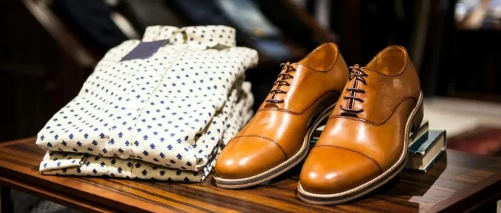 时尚服饰<em>品牌</em>独立站汇总：11 个<em>品牌</em><em>官</em><em>网</em>展示及其网站流量分析