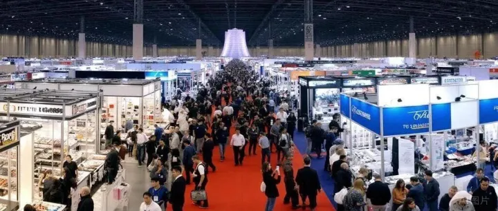 B2B展会长效获客指南：一份兼顾“长效整合”与“短线作战”的终极工具包