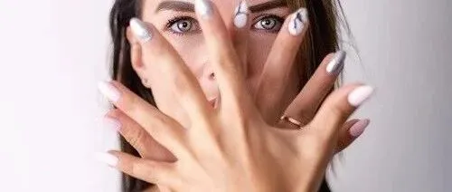 女人为什么要用那么多的护肤品？