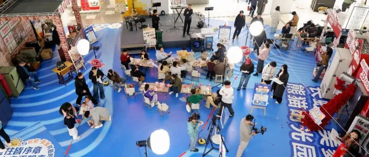 当长虹科技遇见童年时光，安徽营销分部联合包河万达苏宁易购打造熊猫时光园掀起怀旧热潮