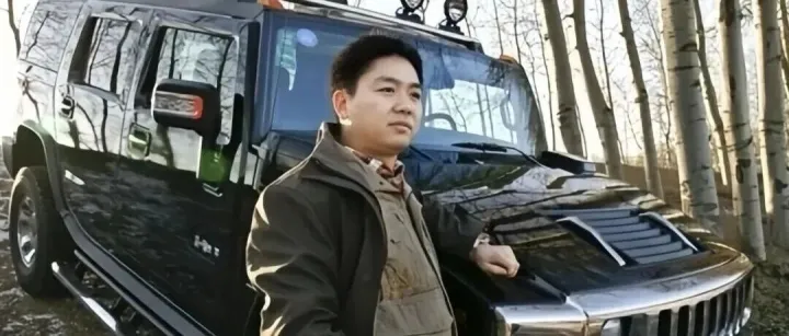 刘强东新车，给雷军上了一课