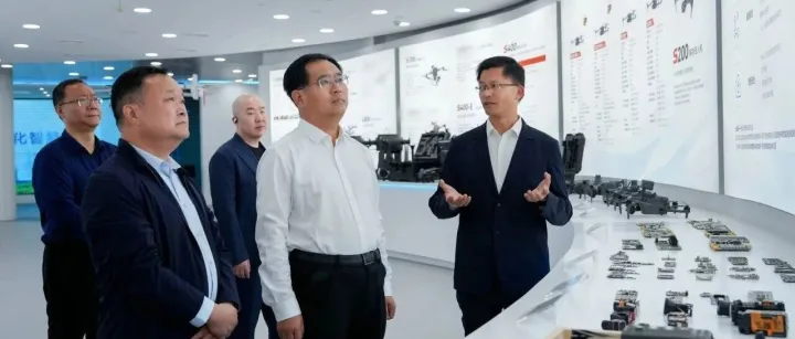 河南省巩义市市长<em>郭</em>程明莅临<em>普</em>宙科技参观考察