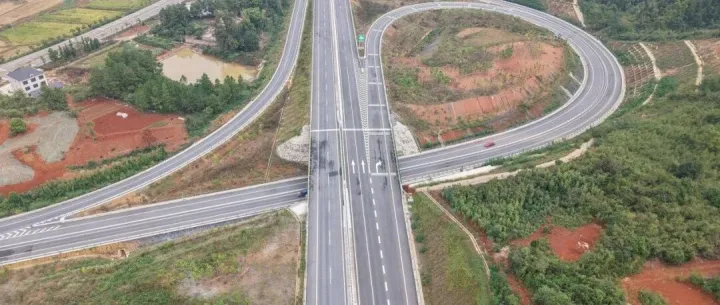 一条高速路，激活安仁“县域经济”一池春水