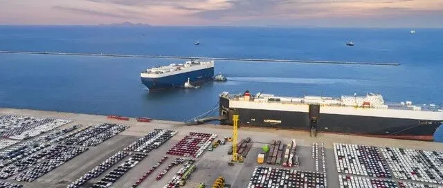 电车的作用得到证明，推动国产汽车市占率创新高，出口近乎倍增