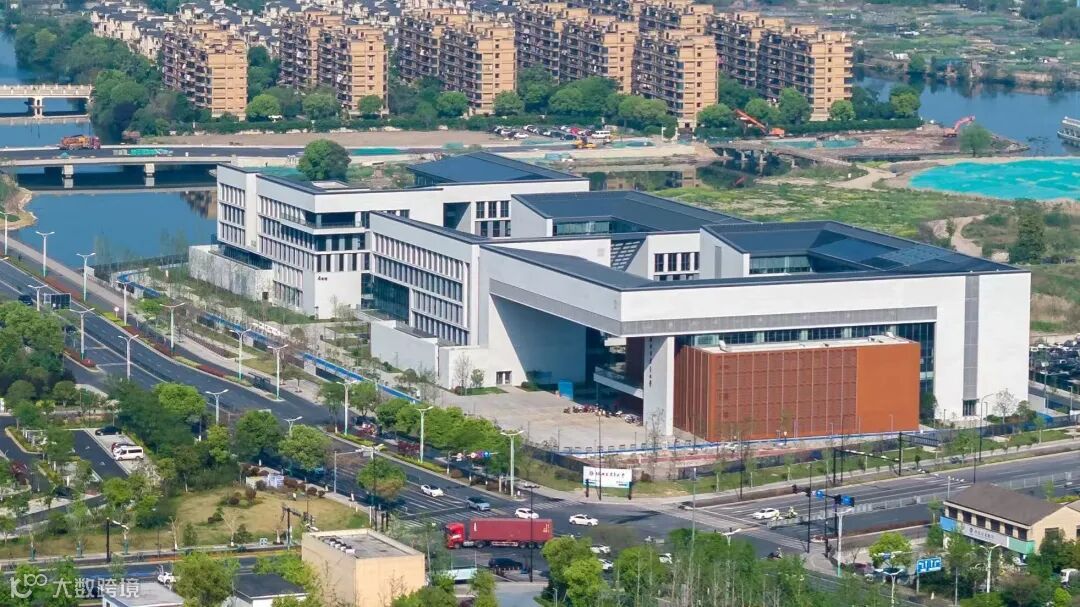 建设银行绍兴分行支持的镜湖新区基础设施项目。