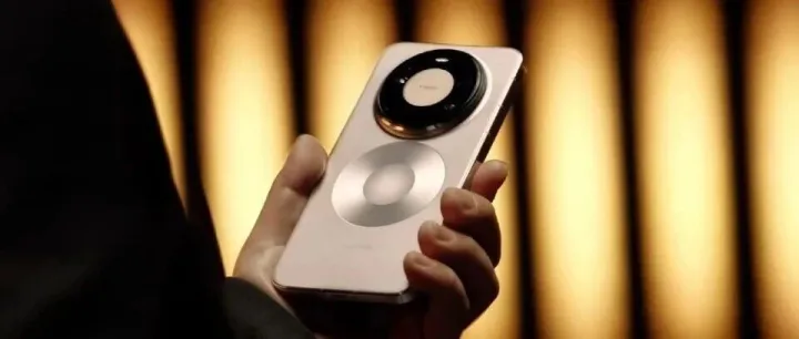 华为Mate80系列配置全曝光：外观、配置、价格，都有了新消息！