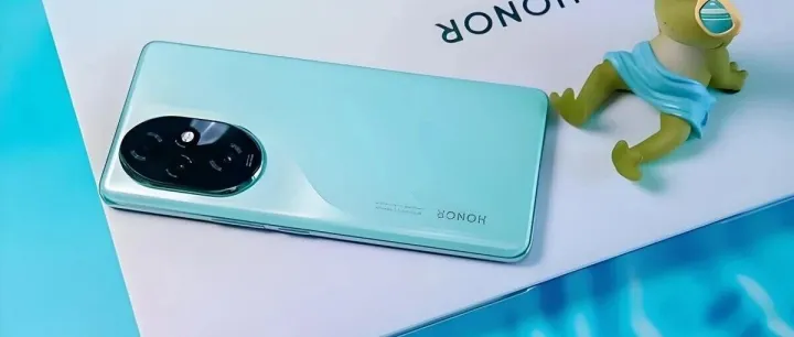 从3199元跌至1458元，5000万三主摄+16GB+512GB，荣耀半价清仓，售价更加亲民了