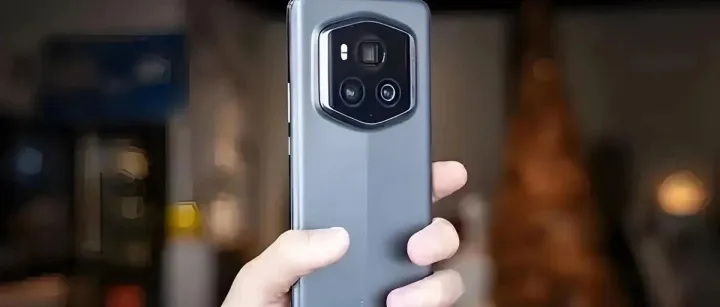 华为Mate70 Pro+与荣耀Magic7 <em>RSR</em>怎么选？一文看懂不踩坑