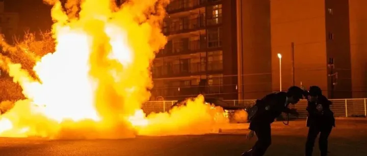 3天5.2亿票房！2025年最新日本动作大片！IMDB评分7.4！剧情反转不断！