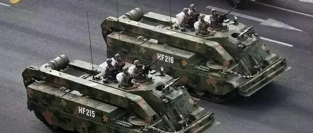 刚柔并济，一车多能，我国新型坦克抢救牵引车