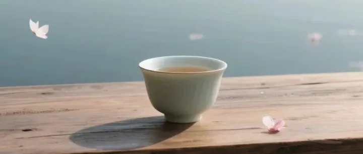 总觉得活得太累？试试这九个字：把心放宽，把事看远，活得舒坦