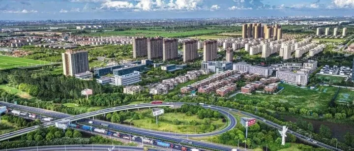 媒体聚焦 | 解码跨江融合“探路者”，长三角主流媒体南通行走进苏锡通园区