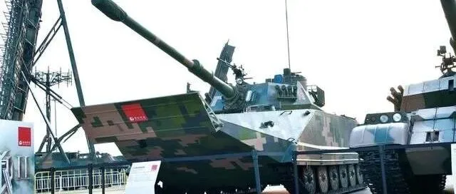 陆上猛虎，水中蛟龙，国产63A型水陆两栖坦克