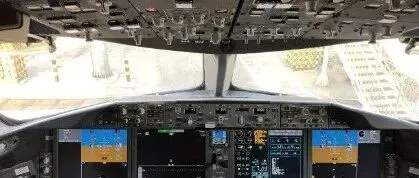 民用飞机机载系统与设备适航管理的思考