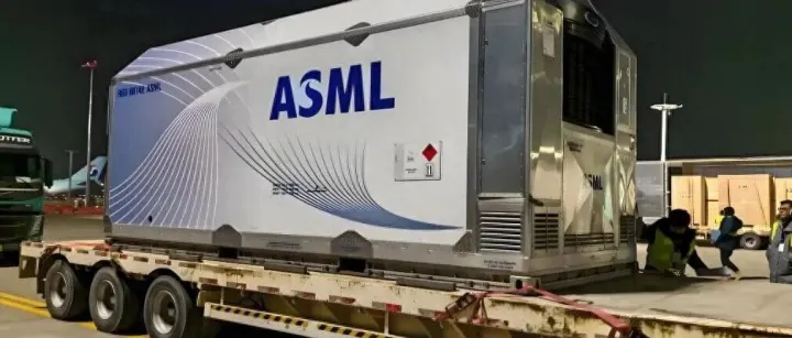 浸润式DUV光刻<em>机</em>之父：中国现有的光刻<em>机</em>，能<em>制造</em>5nm芯片