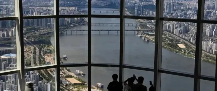 韩国首尔乐天<em>百货商店</em>紧急闭店