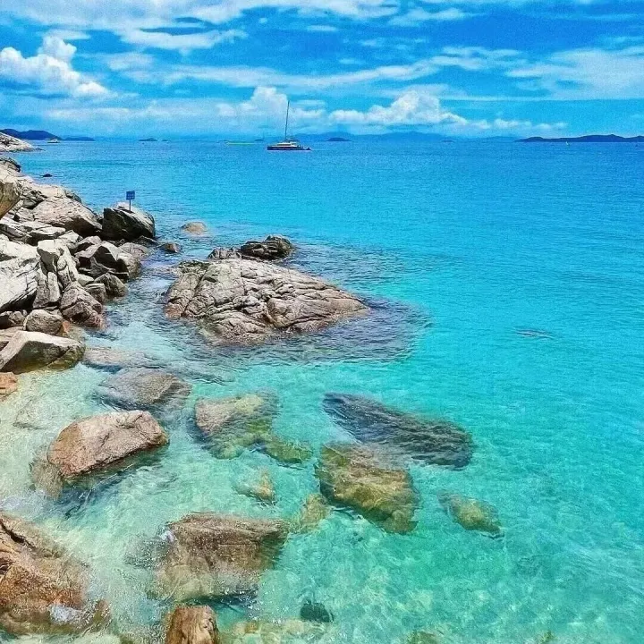 【周六】11月22日丨深圳沙滩界天花板，“小马尔代夫”桔钓沙穿越，惊险海岸绝美沙滩