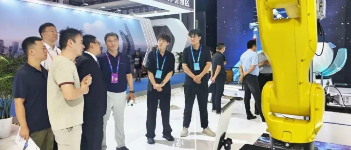 人工智能+工业=？来2025世界智能产业博览会找答案