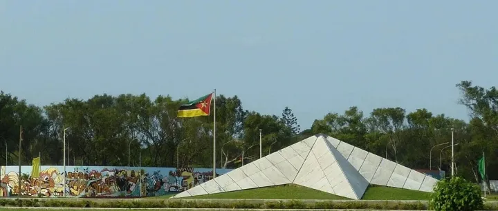 头条|莫桑比克英雄广场发现2具尸体