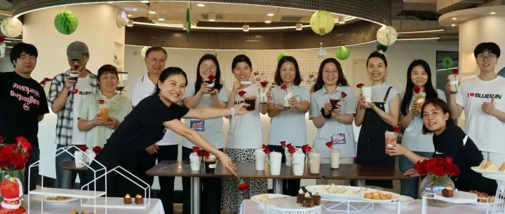 七夕<em>不</em>emo，布诺送“<em>玫</em>”好！