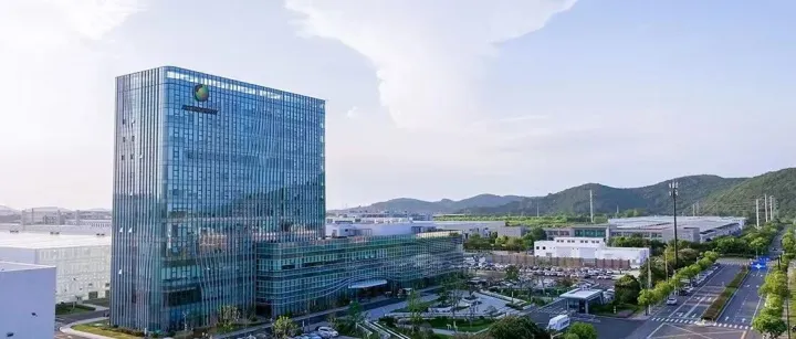 业务合作 | 集团与正泰新能签署光储物流战略合作协议