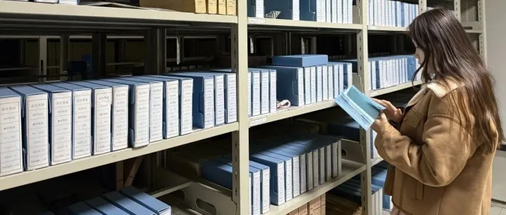 创新奋进 奋勇争先 | <em>财务</em>资产部扎实推进历史凭证<em>维护</em>工作