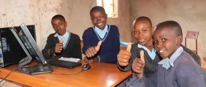 大美蒙内 助梦东非 | 肯尼亚少年眼里“最珍贵的礼物”