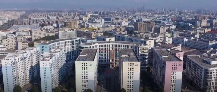 少量中小面积办公室招租，助力创业轻装上阵！户型多样，物业直租，诚邀参观入驻