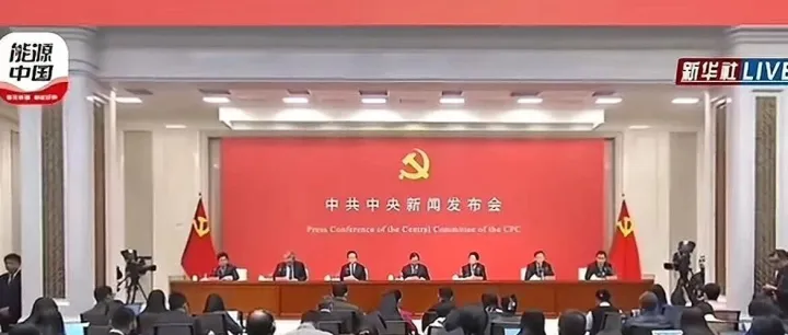 十五五规划明确！民营企业全面入局低空经济，万亿赛道迎政策东风