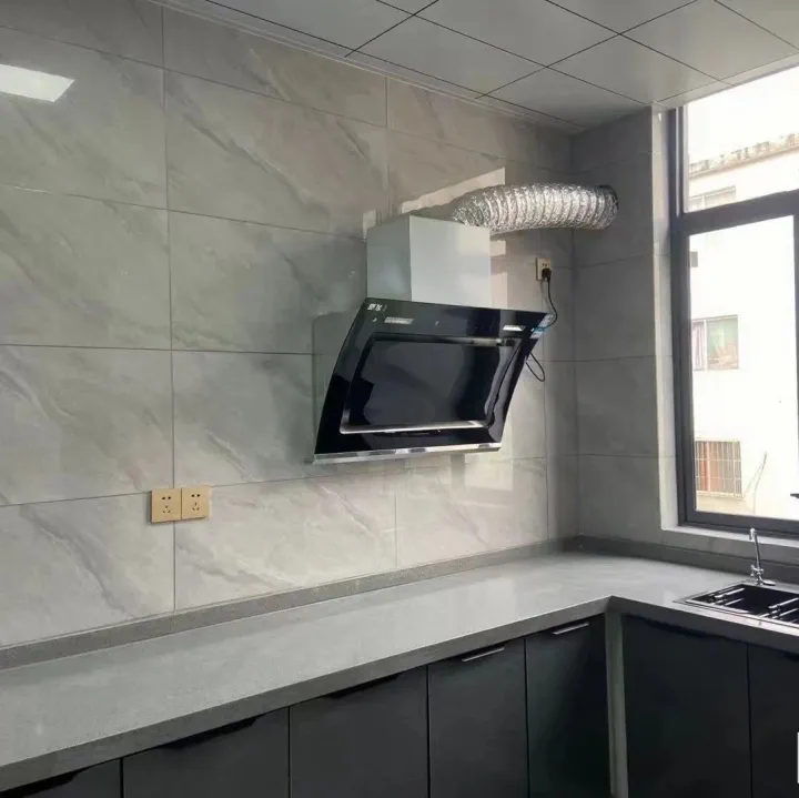 栾川伊伊花园<em>西</em>隔壁山河路3室2<em>厅</em>2<em>卫</em>出租，家电齐全，拎包入住