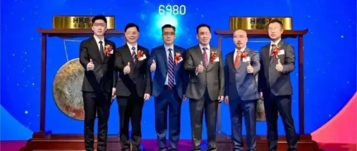 福建三兄弟一年低调赚了21亿，门店3700家，去IPO敲钟了