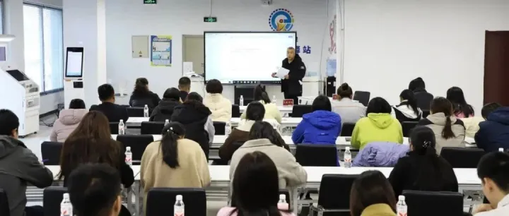 京清汽车产业园举办就业惠企政策宣讲会