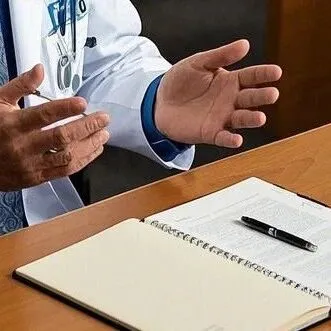 卖药人10%能力，10%运气，10%话术，剩下的70%靠什么？