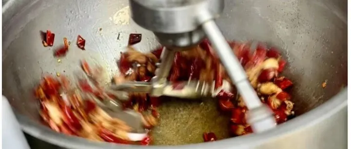 一大批 “炒菜机器人餐厅” 来了！餐饮 AI 时代真的要全面降临？