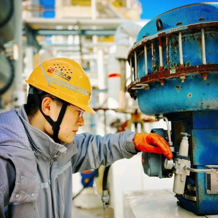 “表情包”× 完形填空 ≈ 硬核玩法