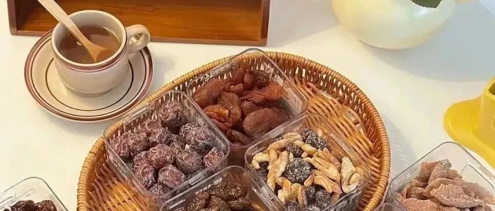 "0元试吃"背后的复利：用一颗话梅就能让平台用户疯狂加微信