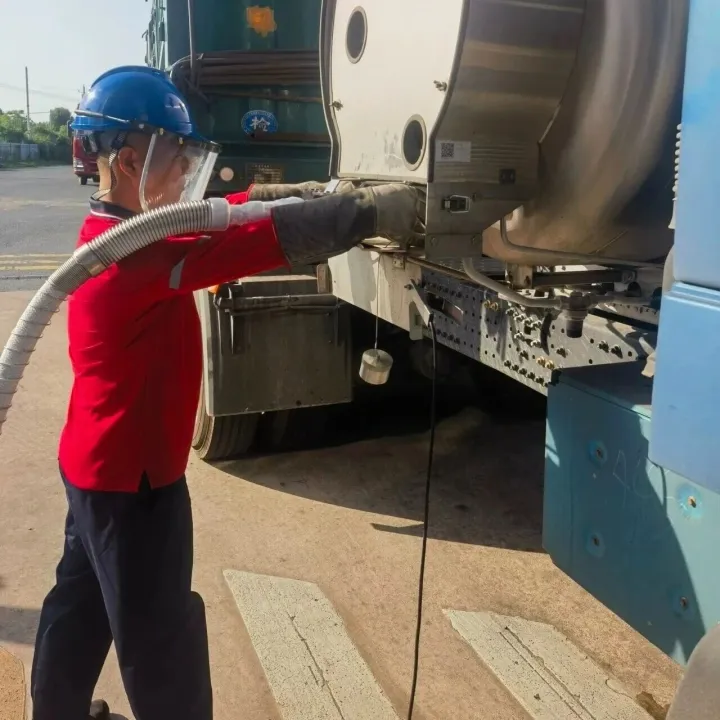 【法规学习】LNG加气站卸车软管未定期进行耐压试验，隐患！