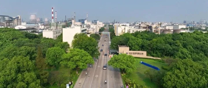 《千亿市值达成丨巨化股份净利润暴增146%，氟氯化工龙头强势崛起！！》