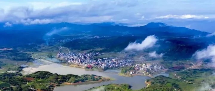 <em>福州</em>这个村<em>有</em>“金名片”，<em>有</em> “梁铁头”