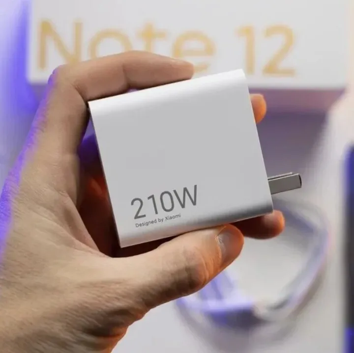 一加 15 充电速度是 iPhone 17 Pro Max 的两倍——以下是它真正重要的原因